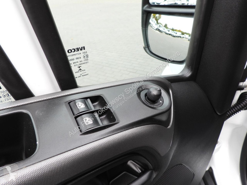 Véhicule utilitaire Iveco 35C16 DAILY