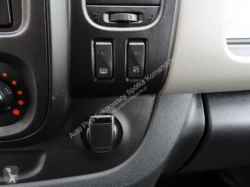 Véhicule utilitaire Renault  TRAFIC