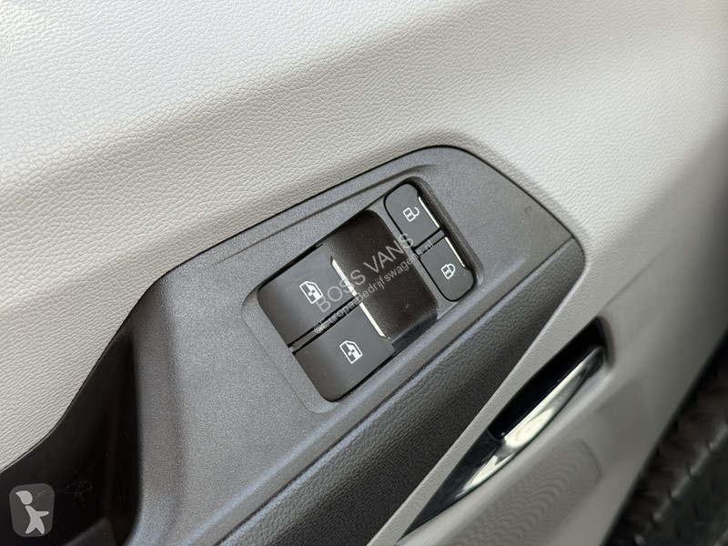 Véhicule utilitaire Maxus e 9 89kWh 204PK e 9