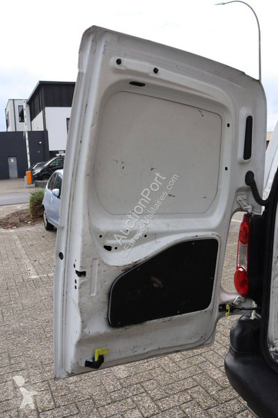 Véhicule utilitaire Peugeot