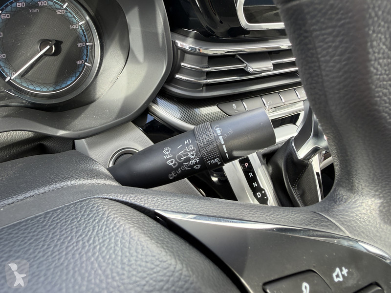 Véhicule utilitaire Maxus e 9 89kWh 204PK e 9