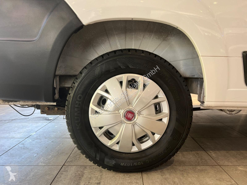 Véhicule utilitaire Fiat 2.3...