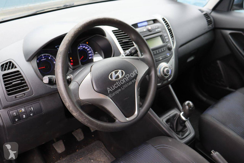 Hyundai ix20 van