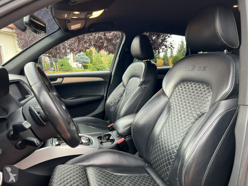 Véhicule utilitaire Audi SQ5
