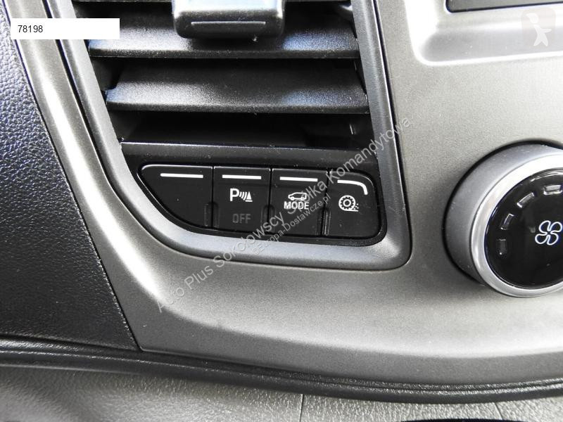 Véhicule utilitaire Ford TRANSIT FURGON...