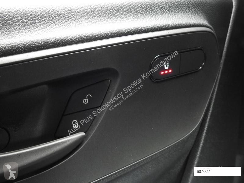 Véhicule utilitaire Mercedes ESPRINTER NOWY...