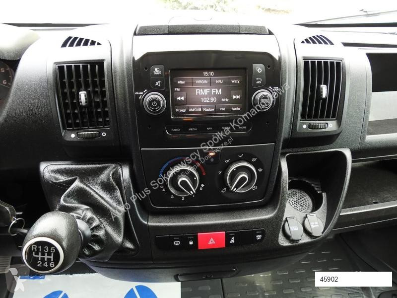 Autoutilitară Peugeot BOXER FURGON CHŁODNIA...