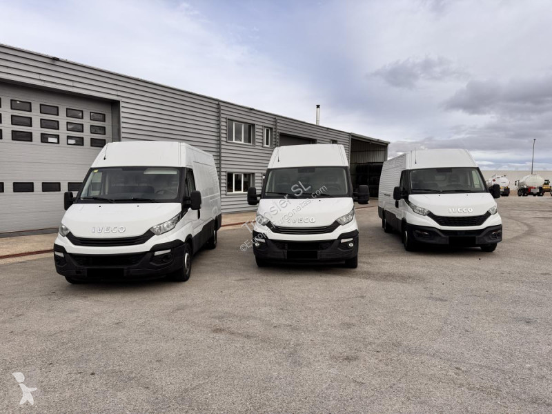 Furgoneta Iveco 35-S-16