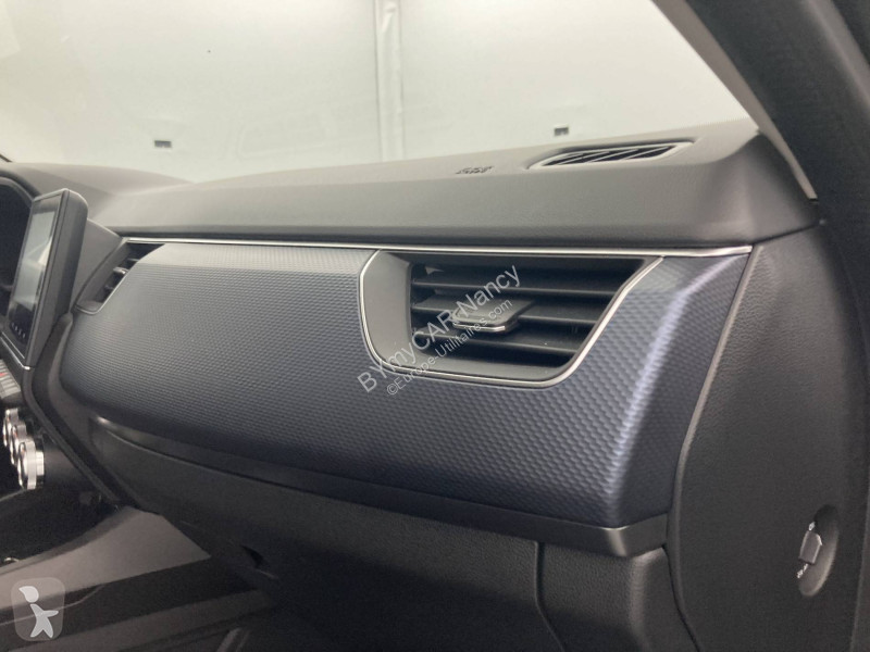 Autoutilitară Renault Arkana mild hybrid 140...