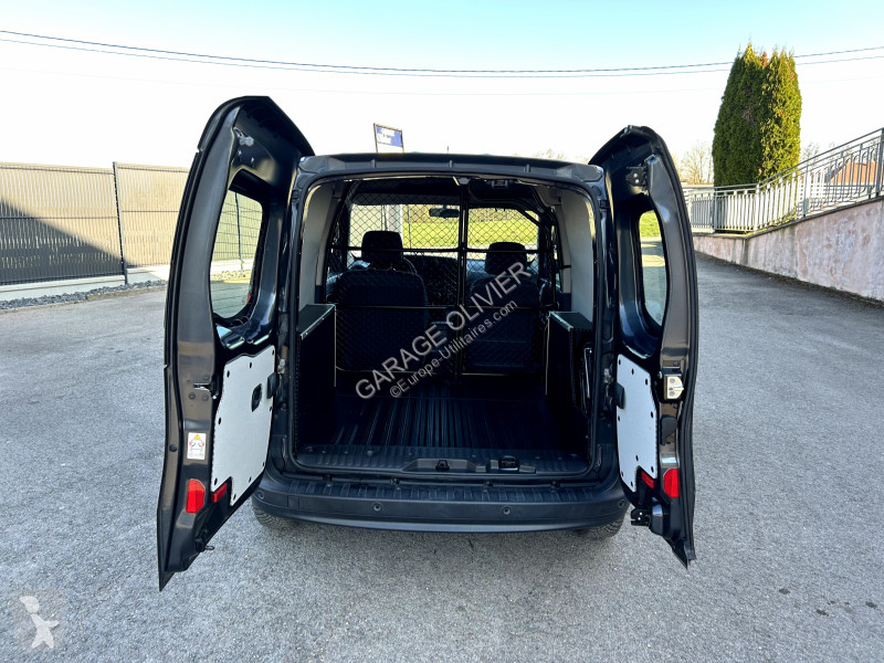 Véhicule utilitaire Mercedes Compact 109 1.5...