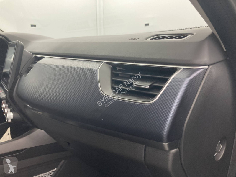Autoutilitară Renault Arkana mild hybrid 140...
