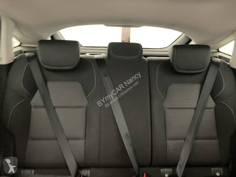 Autoutilitară Renault Arkana mild hybrid 140...