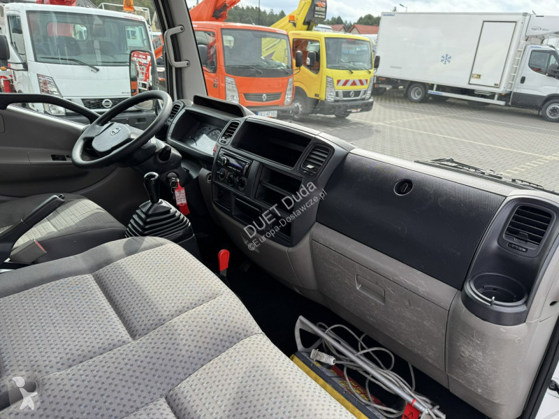 Furgoneta Nissan