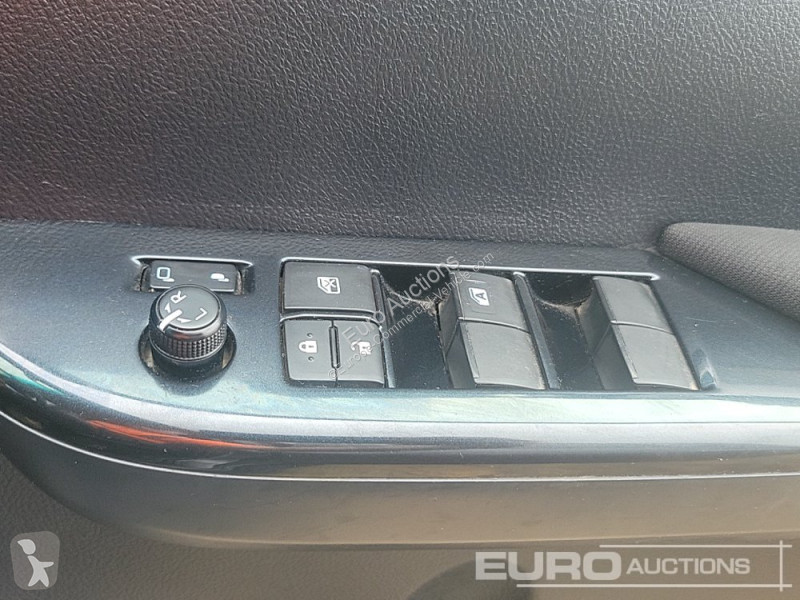 Furgoneta Toyota Hilux