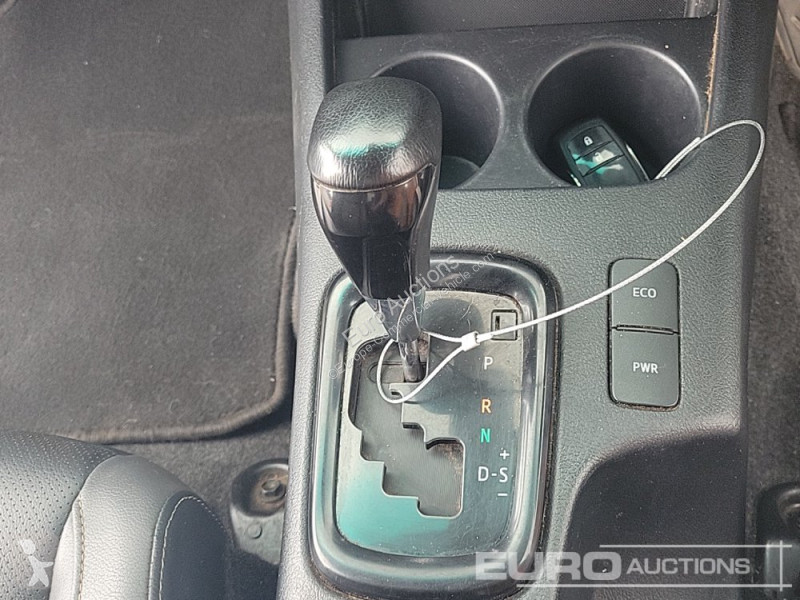 Véhicule utilitaire Toyota Hilux