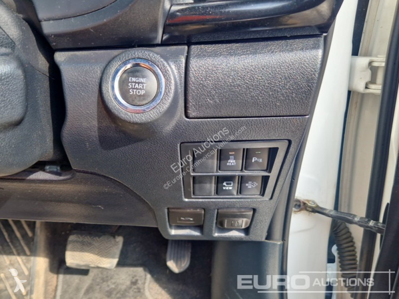 Véhicule utilitaire Toyota Hilux