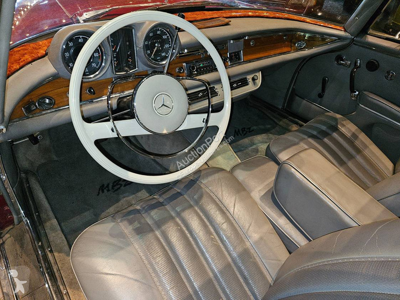 Furgoneta Mercedes (W112) Coupé _ 300 SE...