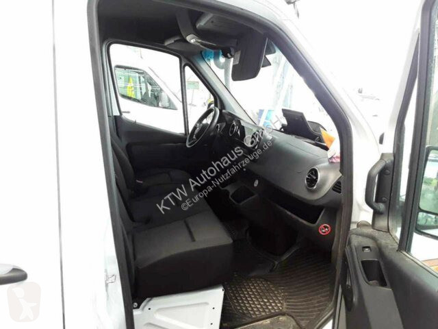 Užitkové vozidlo Mercedes 317...