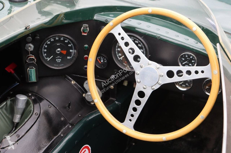 Véhicule utilitaire Jaguar  D-Type by RAM