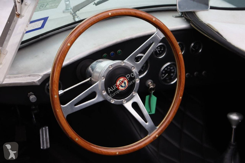 Furgoneta   Cobra replica