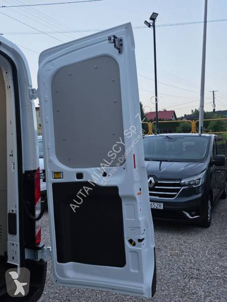 Samochód dostawczy Ford