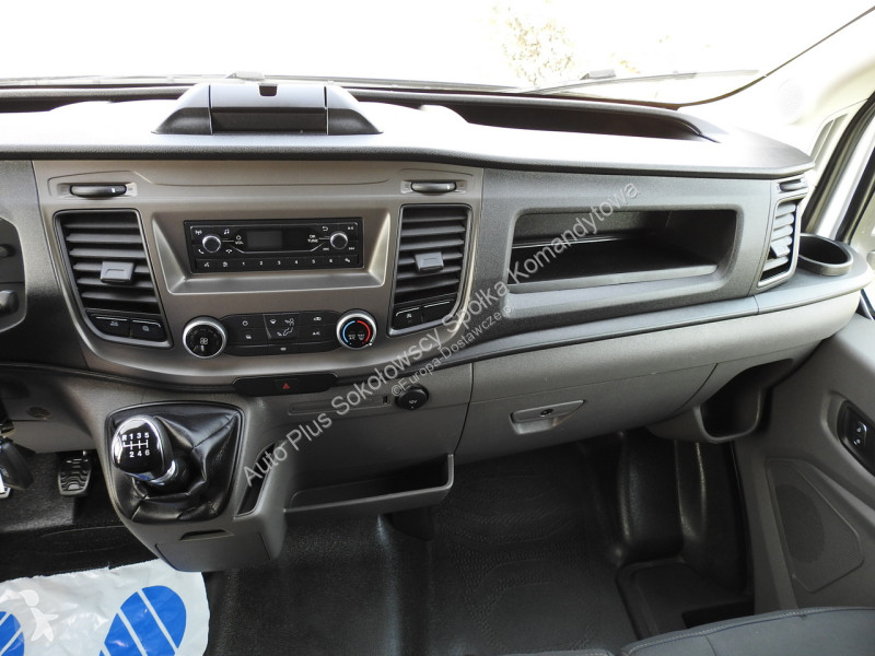 Samochód dostawczy Ford  TRANSIT