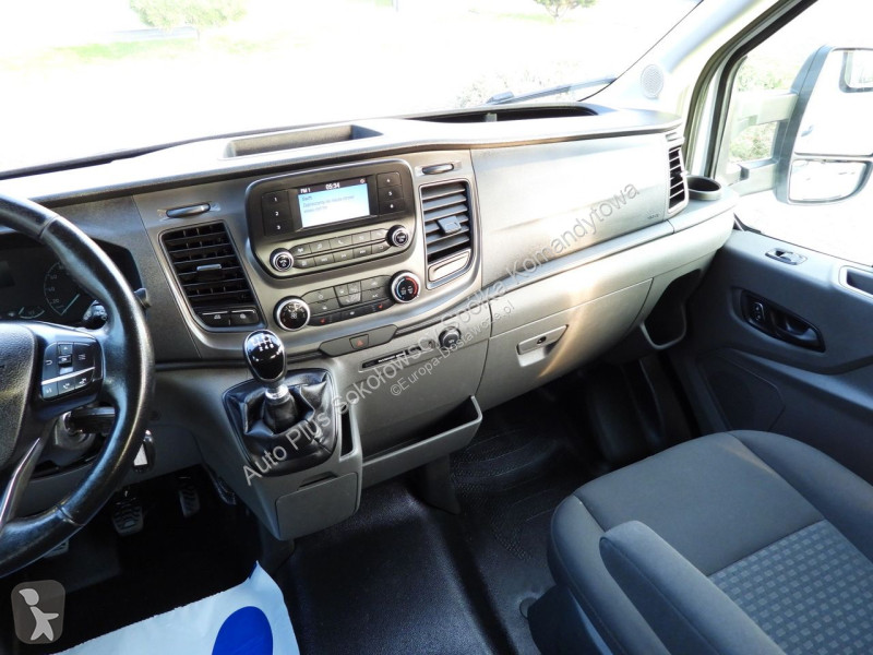 Samochód dostawczy Ford 4 x 4 TRANSIT