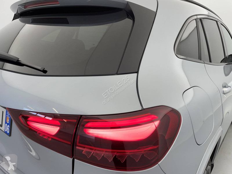 Комерційні автомобілі Mercedes GLA 250 e 8G-DCT