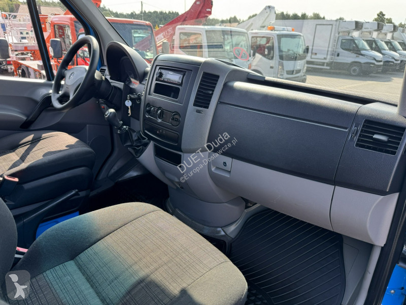 Autoutilitară Mercedes