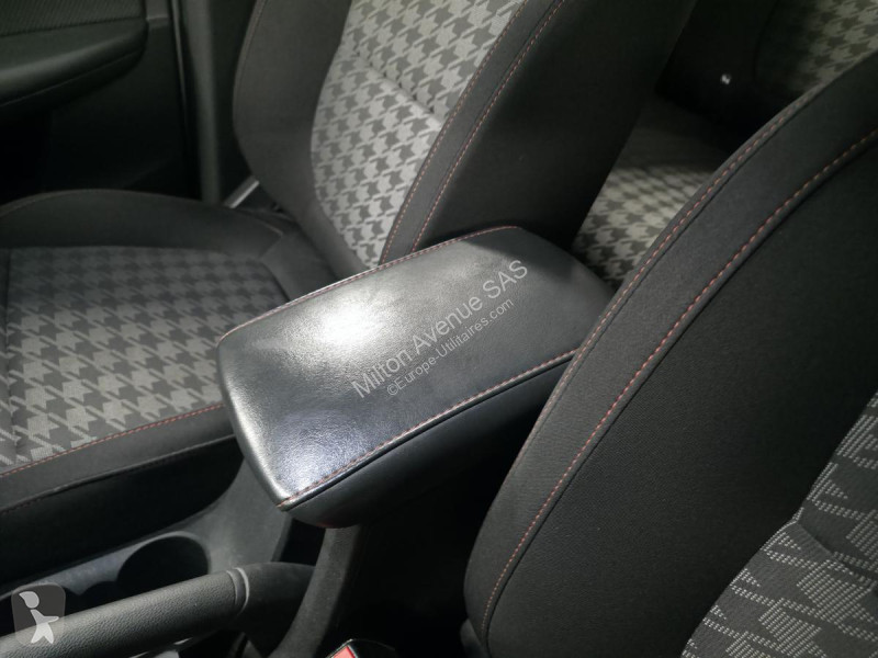 Samochód dostawczy MG ZS 1.5L VTi  Tech - 106...