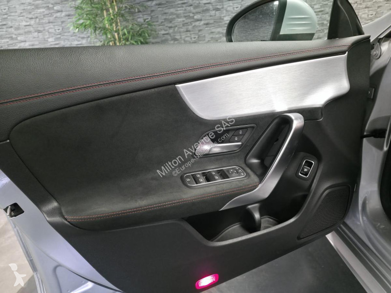 Véhicule utilitaire Mercedes CLA Shooting Brake...