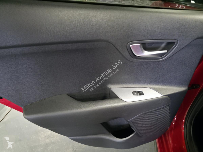 Véhicule utilitaire KIA RIO 1.0 T-GDi MHEV -...
