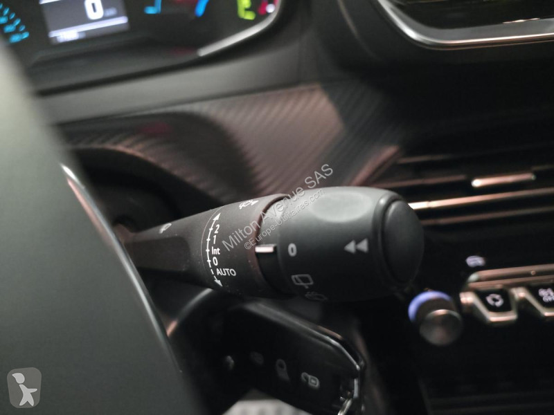 Peugeot 2008 1.2i Hybrid - 136 - BV e-DCS6  II...