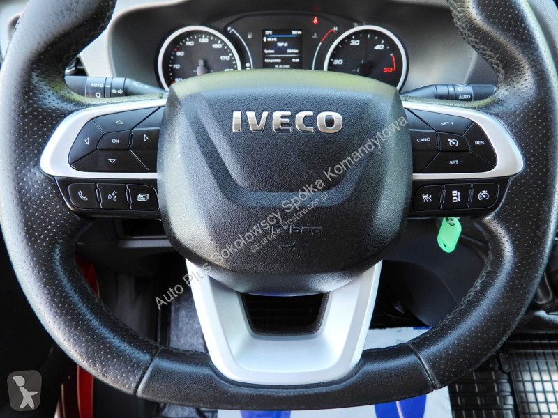 Veicolo commerciale Iveco 50C18 DAILY