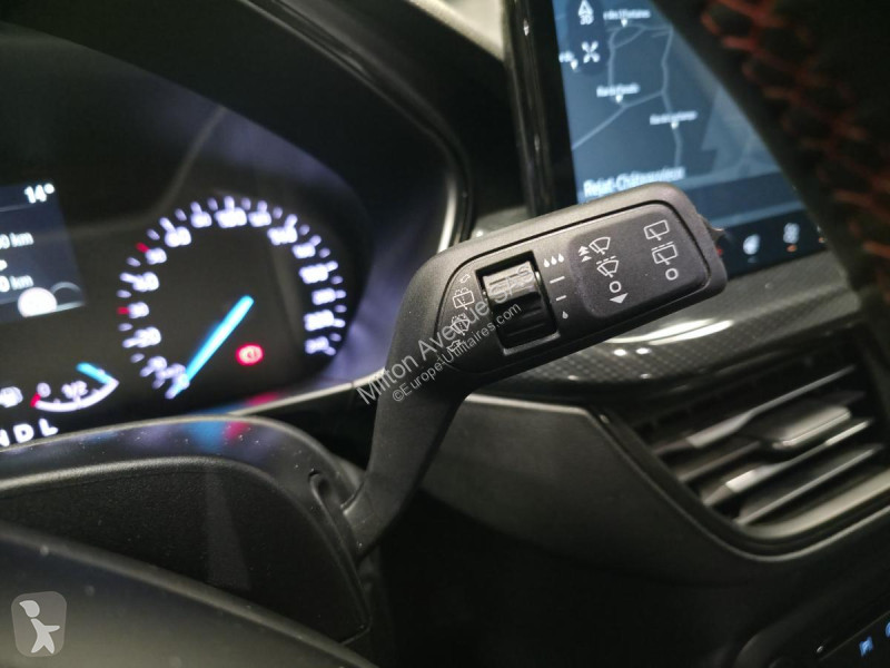 Véhicule utilitaire Ford FOCUS 1.0 EcoBoost...