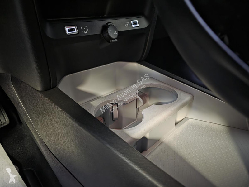 Véhicule utilitaire Citroën C5 AIRCROSS 1.2i...