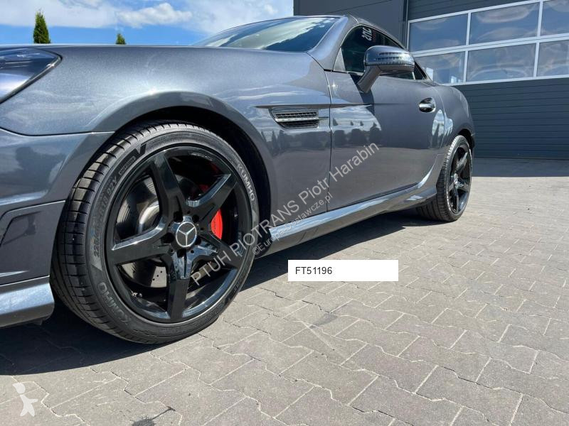 Samochód dostawczy Mercedes SLK 200