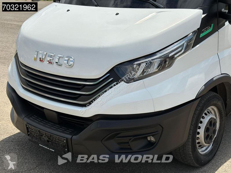 Samochód dostawczy Iveco 35S14 3.0L CNG...
