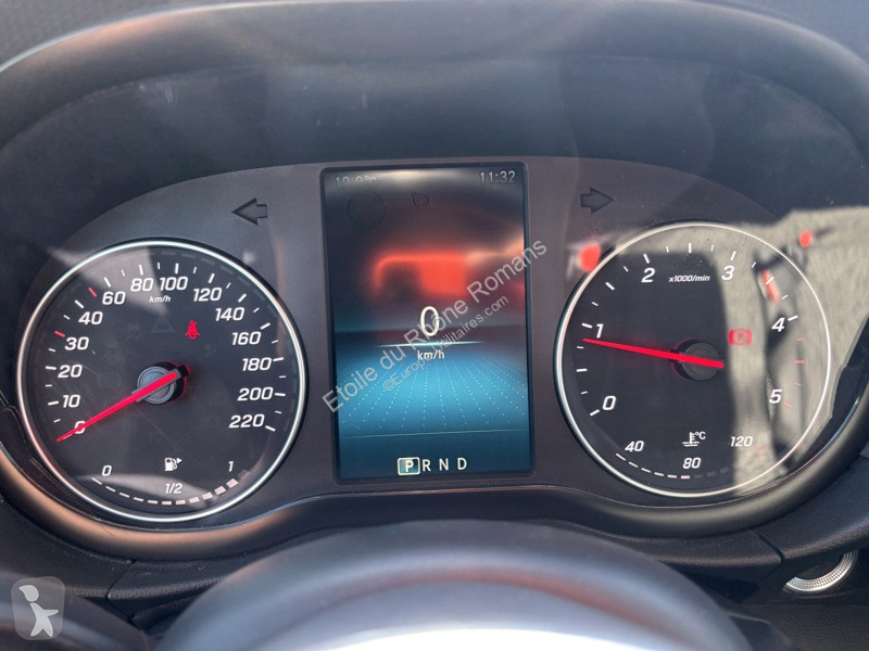 Veicolo commerciale Mercedes 112 CDI Fourgon...