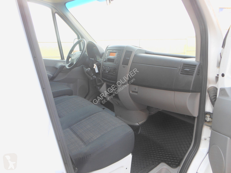 Véhicule utilitaire Mercedes Benne 514 CDI 37...