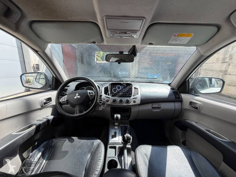 Furgoneta Mitsubishi