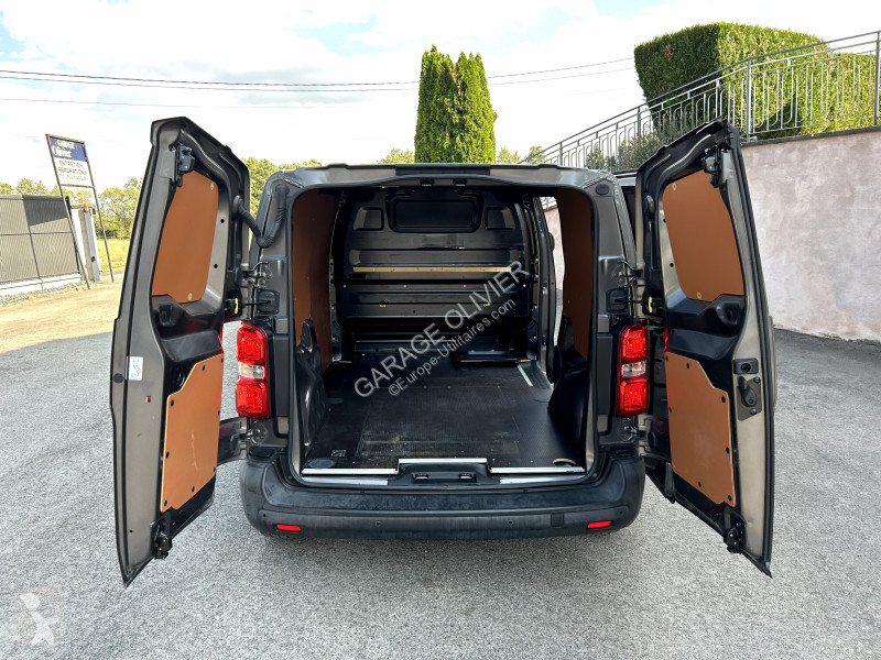 Furgoneta Peugeot Standard 2.0 Bluehdi 145 Premium