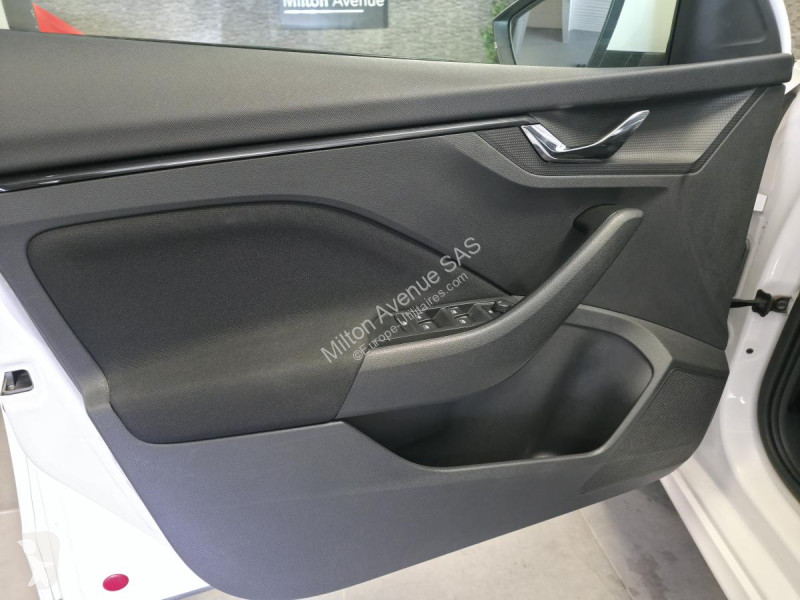 عربة نفعية Skoda KAMIQ 1.0 TSI - 95  Ambition