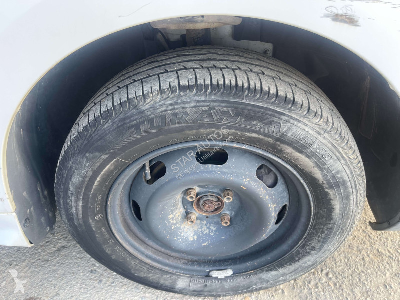 عربة نفعية Peugeot