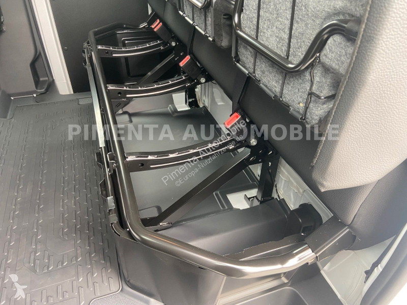 Furgoneta Mercedes 517 43 DOKA 5t PRITSCHE AHK...