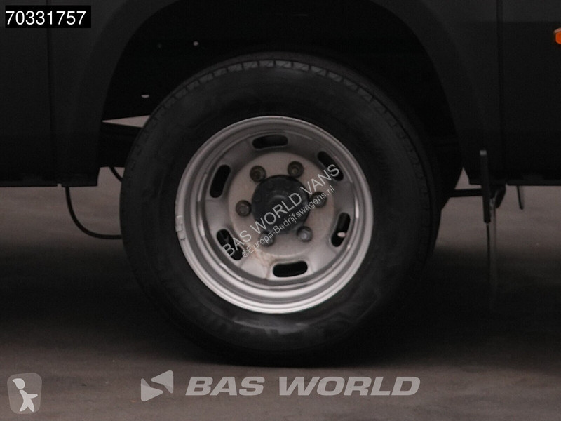 Лекотоварен автомобил Iveco 35C18 3.0L Automaat...