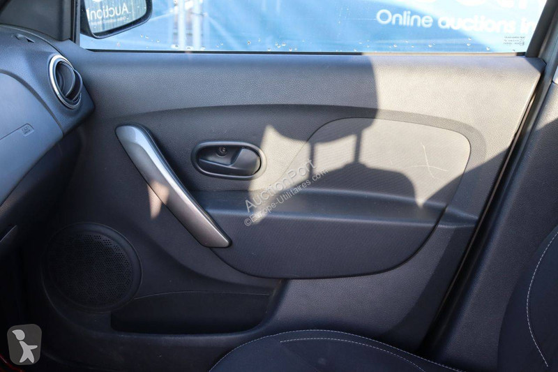 عربة نفعية Dacia