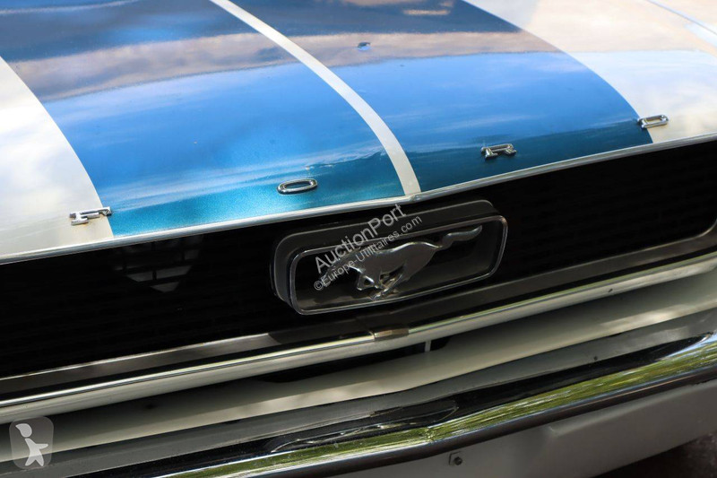 Furgoneta Ford V8