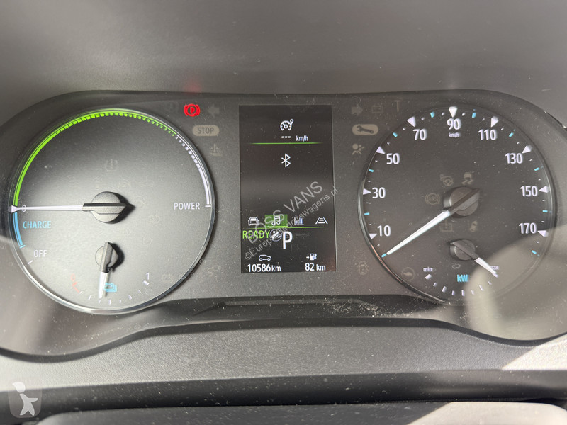 Furgoneta Renault E-Tech 45kWh 122PK L1...