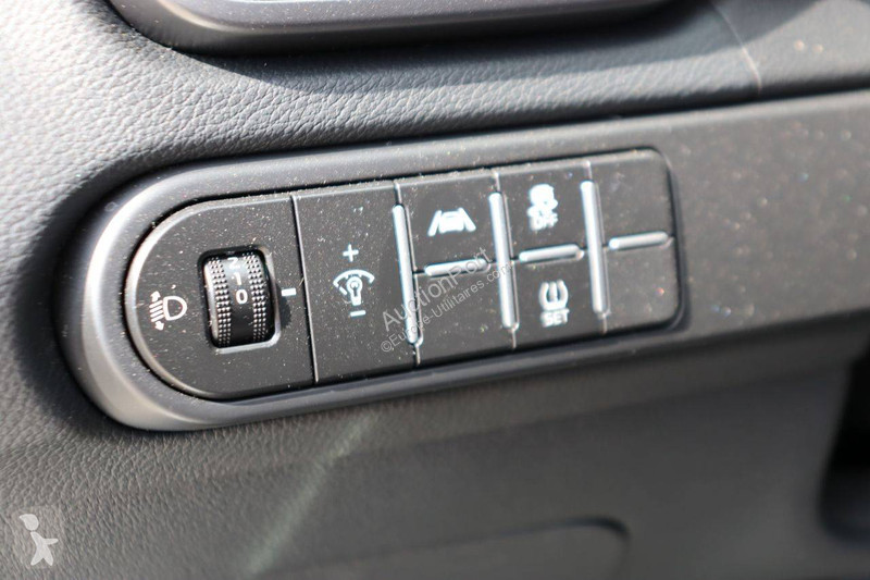 Samochód dostawczy KIA  Ceed